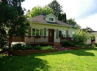 9923 Beuchat Rd, Guys Mills, PA 16327