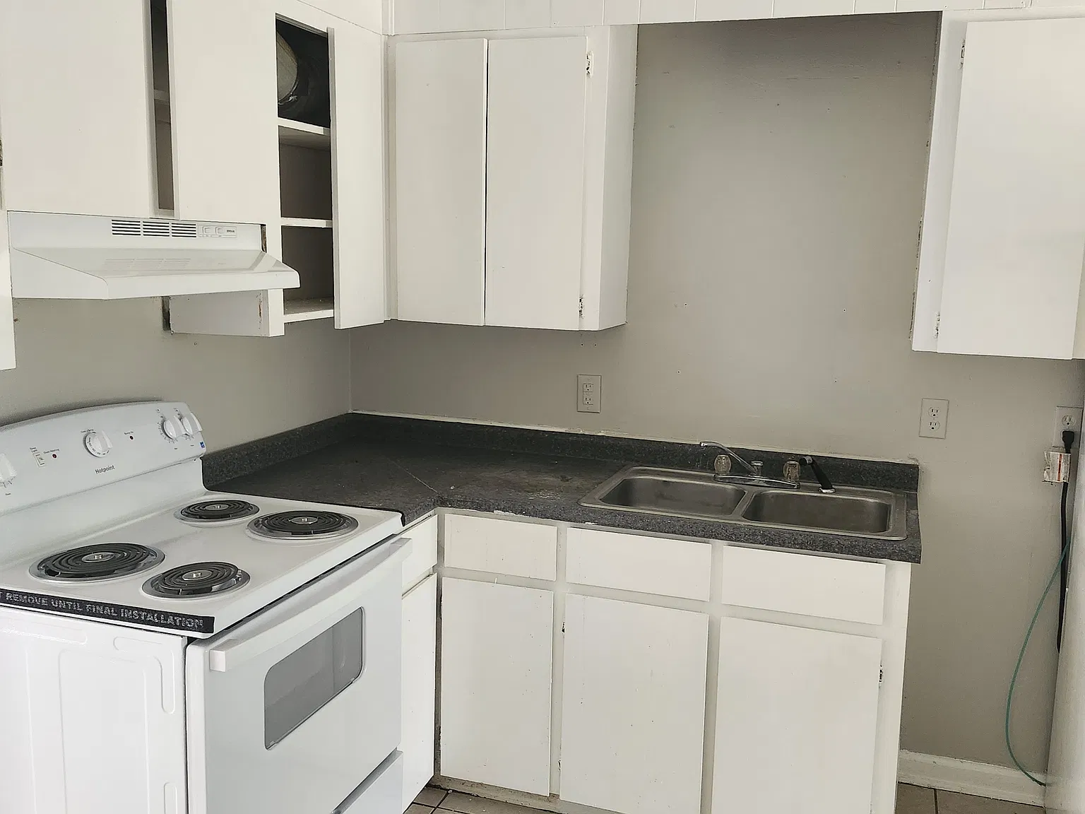 210 Cox Dr - 1 — Photo 3