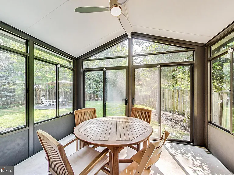 6515 E Halbert Rd — Photo 20