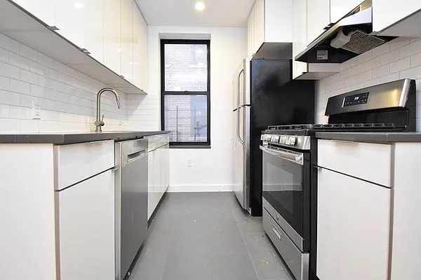 Rented by Bohemia Realty Group | media 2