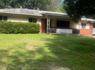 463 Queen Theresa Ln, Jackson, MS 39209