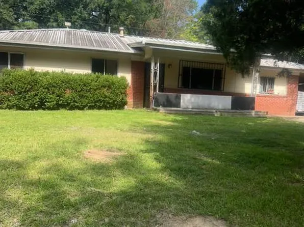 463 Queen Theresa Ln, Jackson, MS 39209