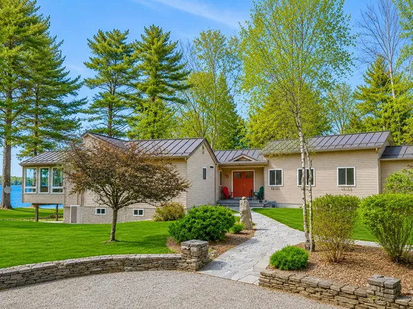 124 Collette Road, Holden, ME 04429