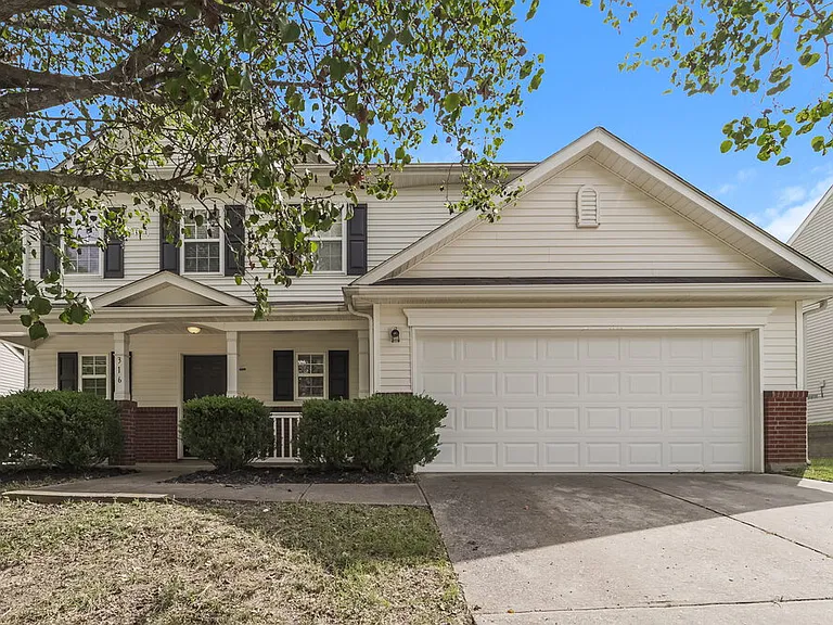 316 Wrayhill Dr — Photo 1