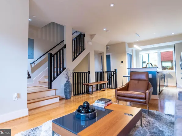 1202 Jackson St NE #112, Washington, DC 20017