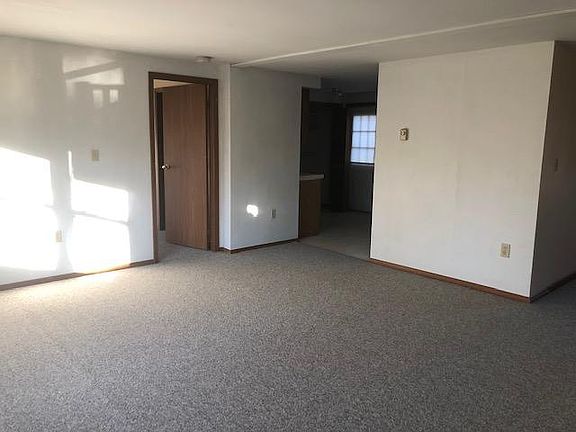 Living room (View toward Kitchen)