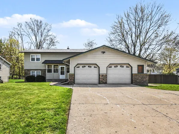 958 68th St SE, Grand Rapids, MI 49508