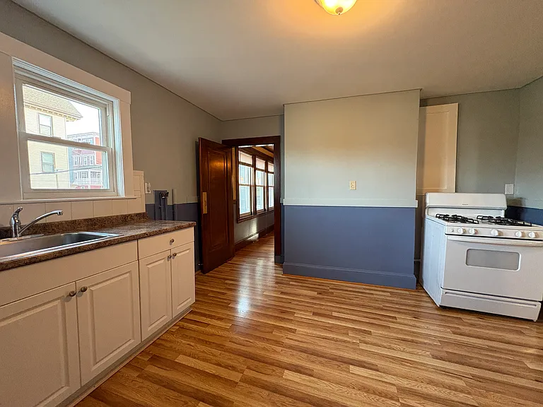 155 Hillside St #2 — Photo 12