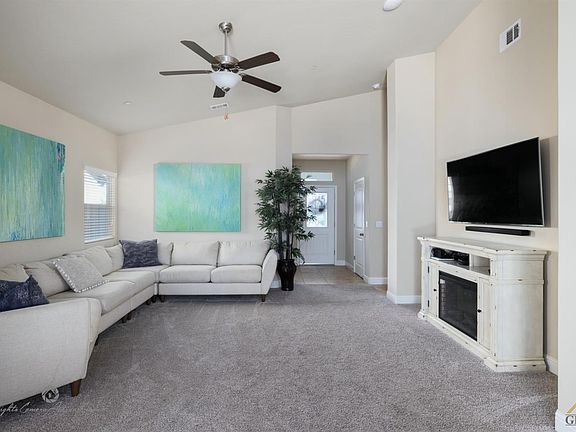 3rd image of 9435 Woodbrook Dr