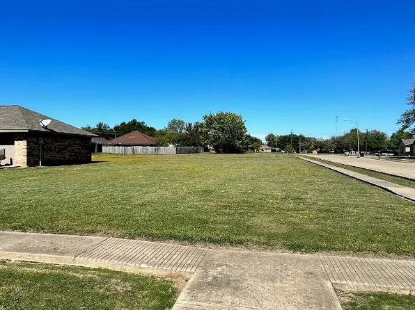 Aldridge St, Commerce, TX 75428