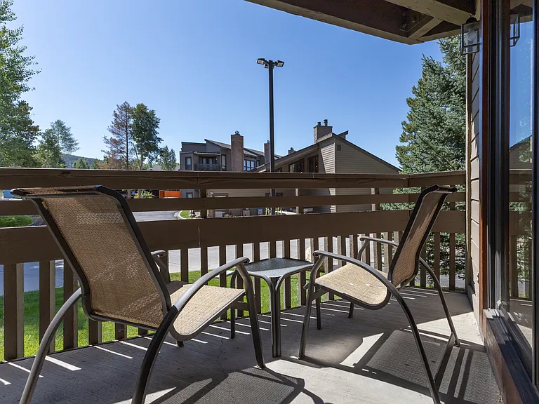 2700 Village Dr #F-101 — Photo 48