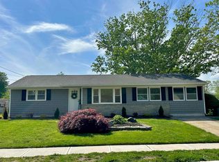 9 Violet Ln, Somers Point, NJ 08244