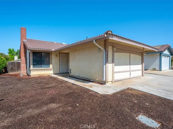 1327 White Clover Ln, Paso Robles, CA 93446