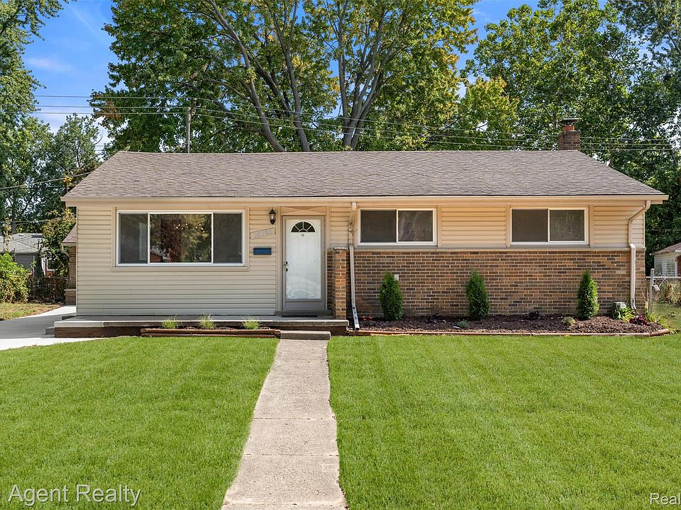 1st image of 28580 Red Leaf Ln