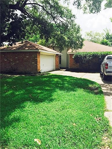 1st image of 16903 Gleneagle Dr N
