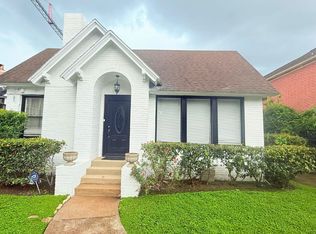 2220 Avalon Pl, Houston, TX 77019