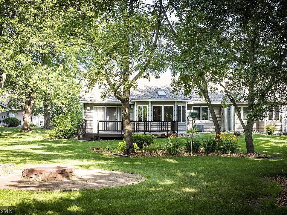1st image of 335 Creekview Ct