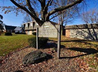 161 E Queenwood Rd APT C2, Morton, IL 61550