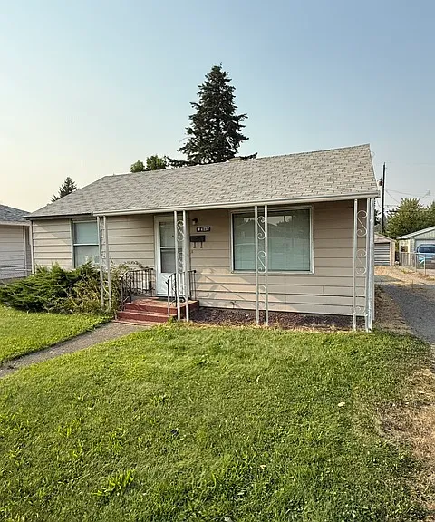 4232 W Wellesley Ave — Photo 1