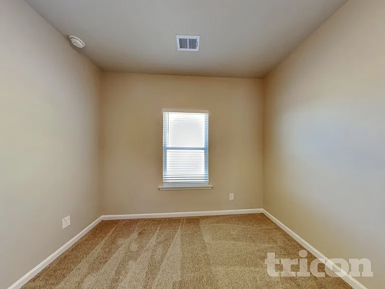 228 Arbor Dr — Photo 12