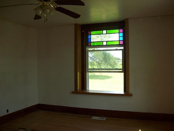 3rd image of 28975 250th St