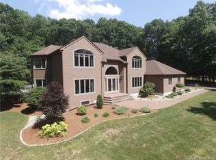 53 Saddle Ridge Rd, Glastonbury, CT 06033