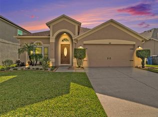 442 Sand Ridge Dr, Valrico, FL 33594