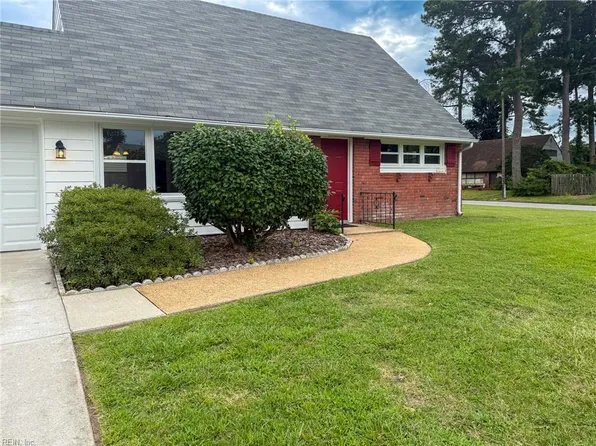 6300 Ball Ave, Norfolk, VA 23518