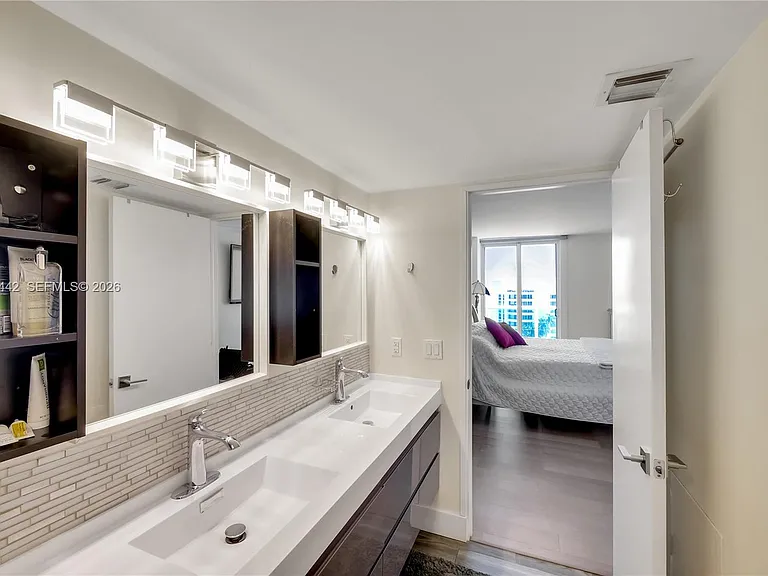 100 Bayview Dr #1008 — Photo 33