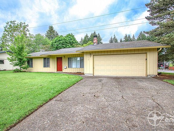 3rd image of 703 NE 122nd Ave