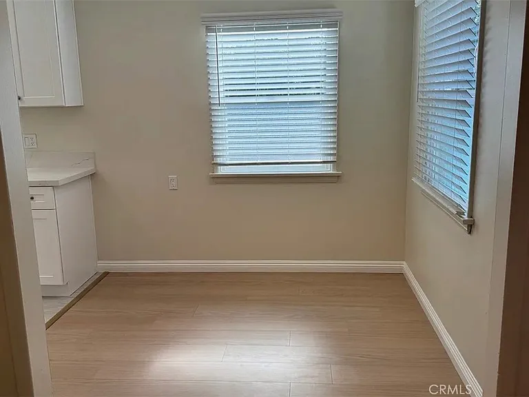 716 Fischer St — Photo 5