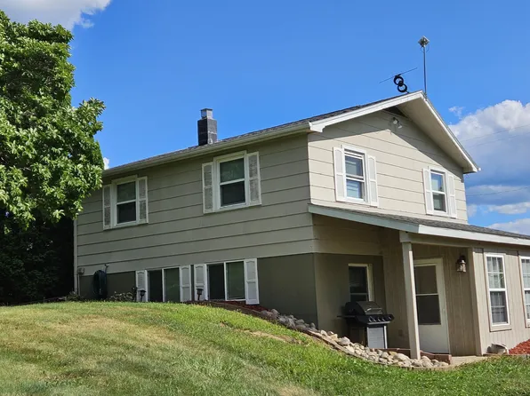 13851 Church Rd, Hudson, MI 49247