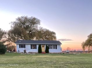 5092 S Ainger Rd, Olivet, MI 49076