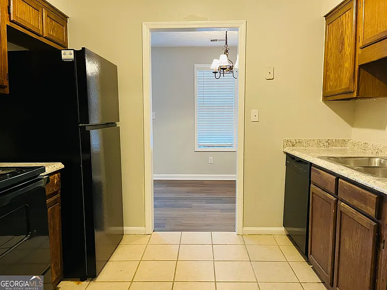 145 Pine Ter #155 — Photo 13