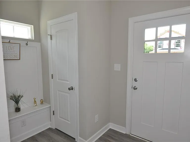 213 Kilby Ave — Photo 9