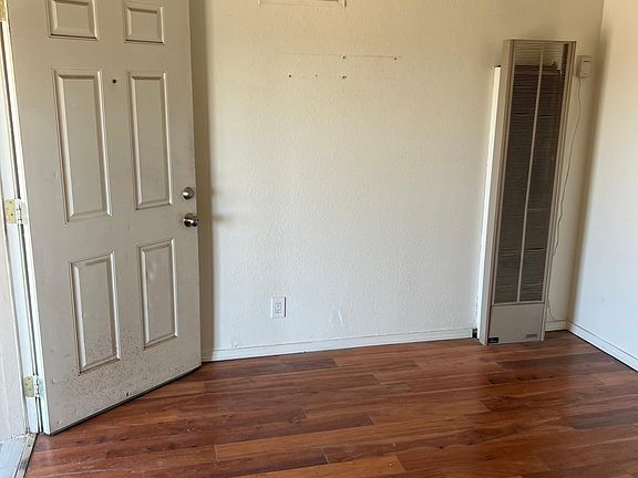 2nd image of 16927 Monte Vista St