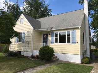 469 Louise Ln, Arnold, MD 21012