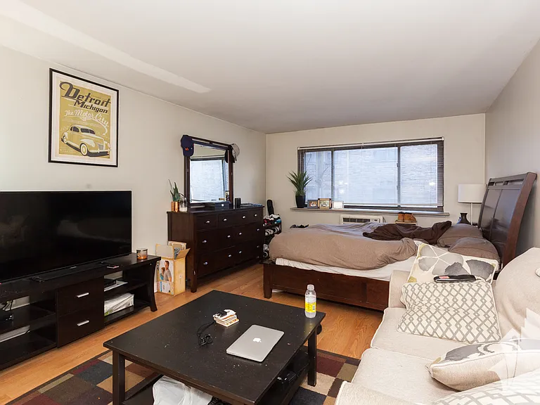 607 W Wrightwood Ave #305 — Photo 5