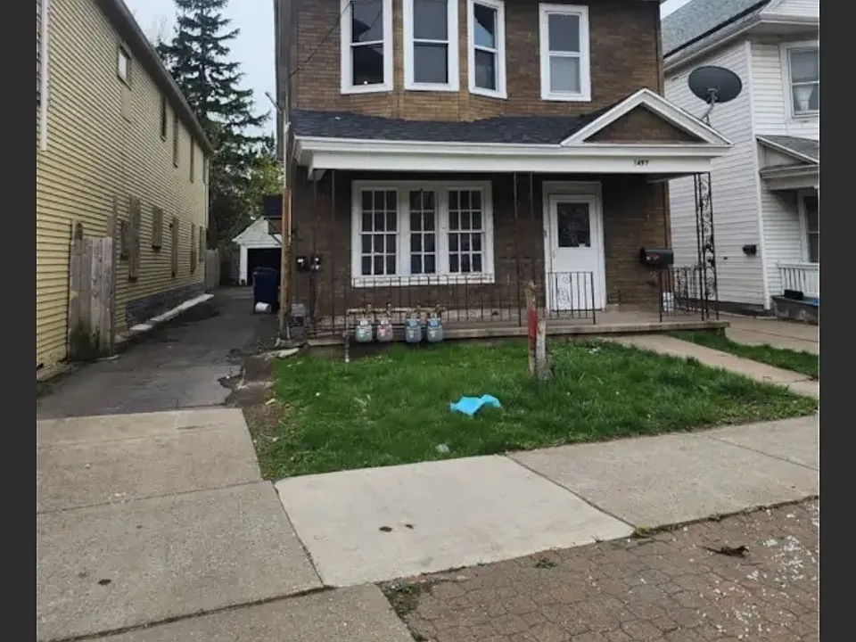 1497 Broadway St #1&2
