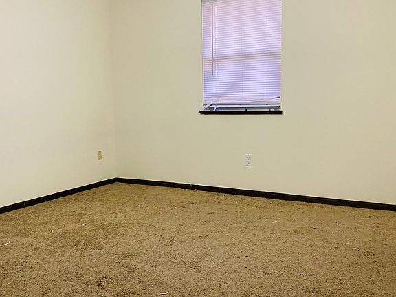 4th image of 3201 Elm Grove Dr #A