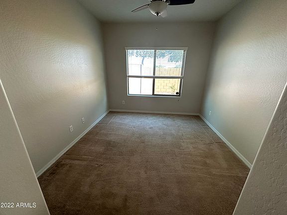 3rd image of 2224 W Beverly Ln