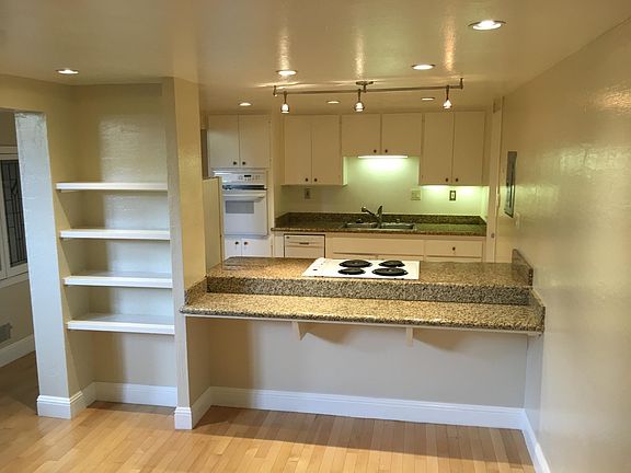 Entrance view of open kitchen