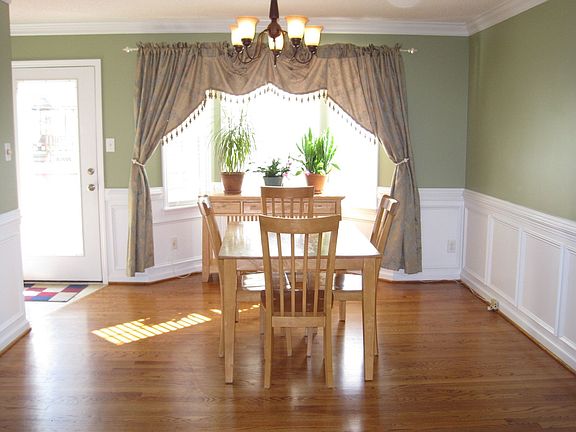Dining Room       13x12