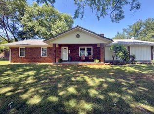 202 Willa Dr, Monticello, KY 42633