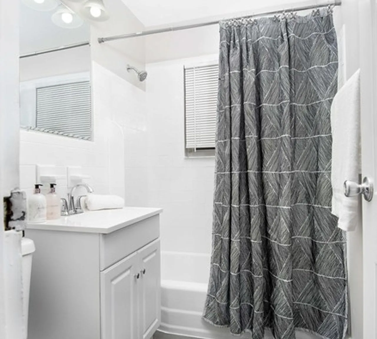 Keyport Harbor Apartment Homes — Photo 3
