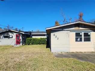 822 Shady Ln, Westlake, LA 70669