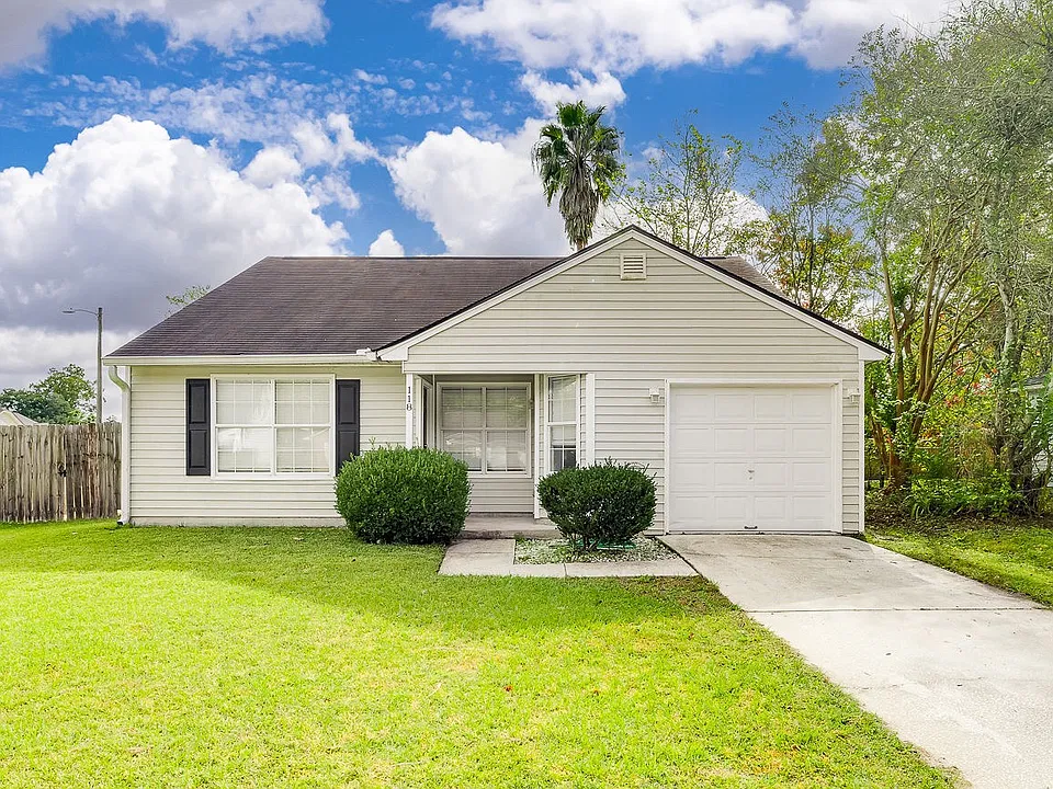 118 Laurelwood Dr