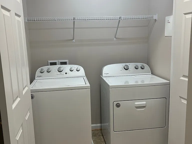 23520 F D R Blvd #405 — Photo 8