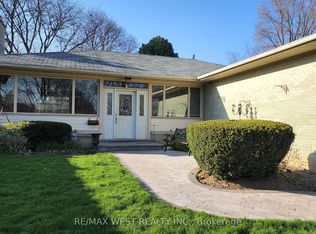 114 Prince George Dr, Toronto, ON M9B 2X8