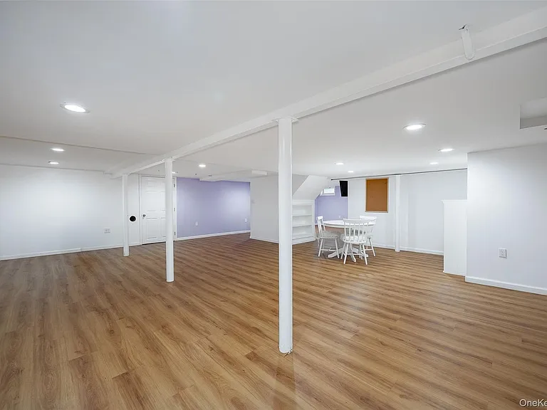 46 Barnard Ave — Photo 26